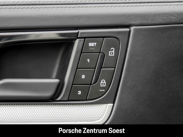 Porsche Cayenne S/Offroad-Paket/PASM/Panoramadach/BOSE
