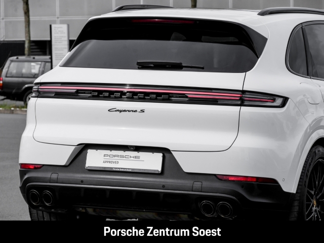 Porsche Cayenne S/Offroad-Paket/PASM/Panoramadach/BOSE