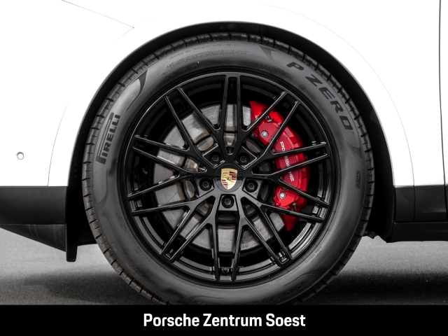 Porsche Cayenne S/Offroad-Paket/PASM/Panoramadach/BOSE
