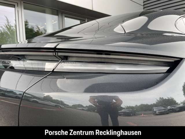 Porsche Taycan 4S Nachtsicht InnoDrive SurroundView BOSE