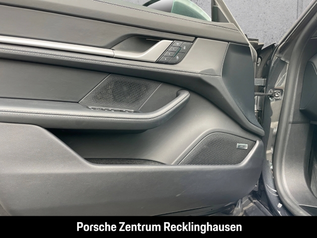 Porsche Taycan 4S Nachtsicht InnoDrive SurroundView BOSE
