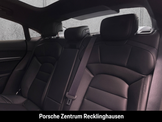 Porsche Taycan 4S Nachtsicht InnoDrive SurroundView BOSE