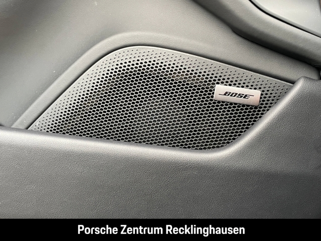 Porsche Taycan 4S Nachtsicht InnoDrive SurroundView BOSE