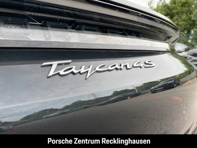 Porsche Taycan 4S Nachtsicht InnoDrive SurroundView BOSE