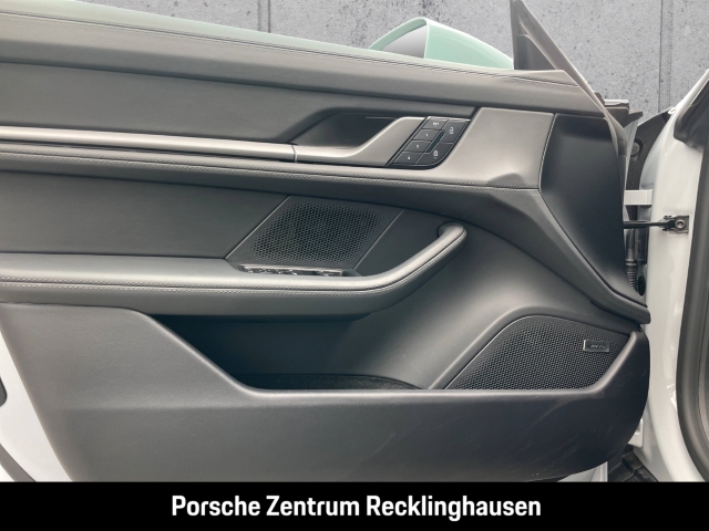 Porsche Taycan 4S HA-Lenkung Soft-Close Surround View