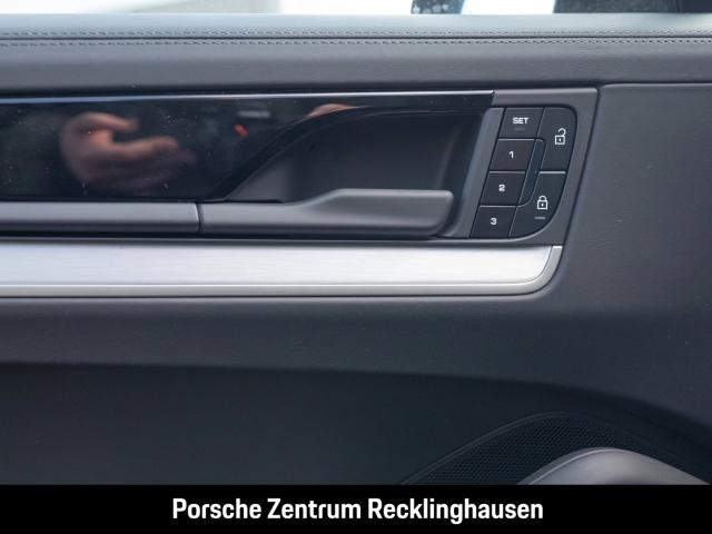 Porsche Cayenne E-Hybrid Coupe BOSE Sportabgas Panorama