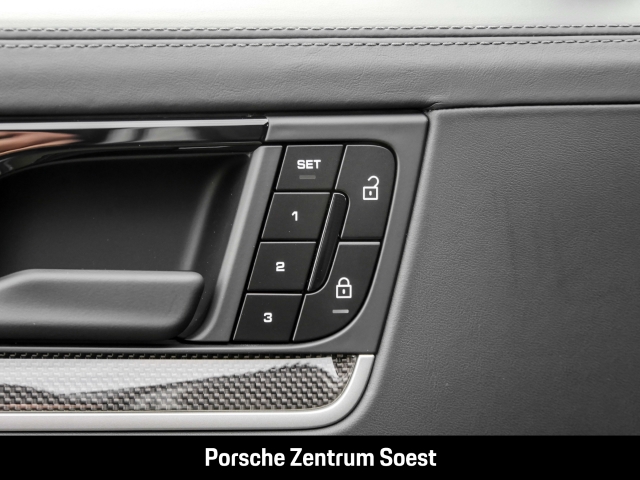 Porsche Cayenne Coupe Black Edition