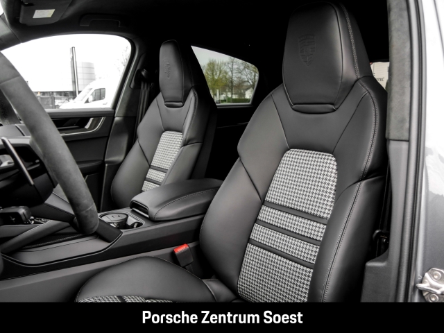 Porsche Cayenne Coupe Black Edition