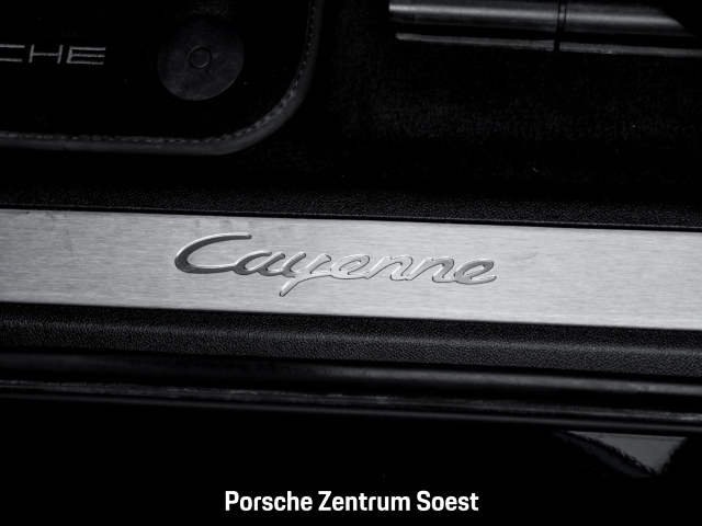Porsche Cayenne /22-Zoll/PASM/LED-Matrix/Panorama/BOSE