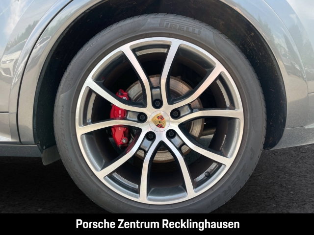 Porsche Cayenne GTS Coupe InnoDrive HA-Lenkung Soft-Close