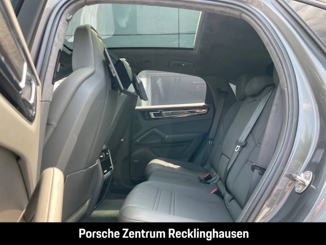 Porsche Cayenne GTS Coupe InnoDrive HA-Lenkung Soft-Close