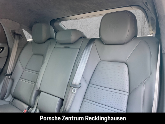 Porsche Cayenne GTS Coupe InnoDrive HA-Lenkung Soft-Close