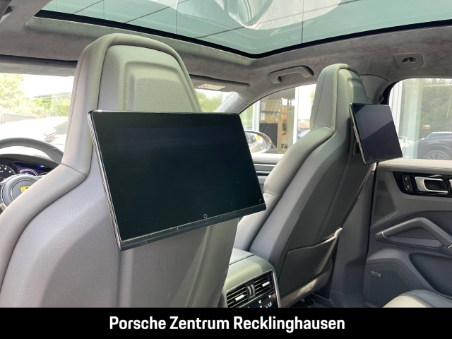 Porsche Cayenne GTS Coupe InnoDrive HA-Lenkung Soft-Close