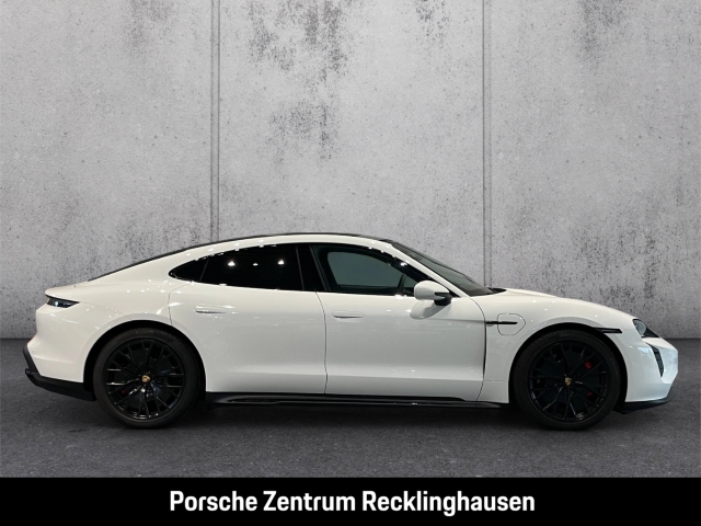 Porsche Taycan GTS Head-Up LED-Matrix Abstandstempomat