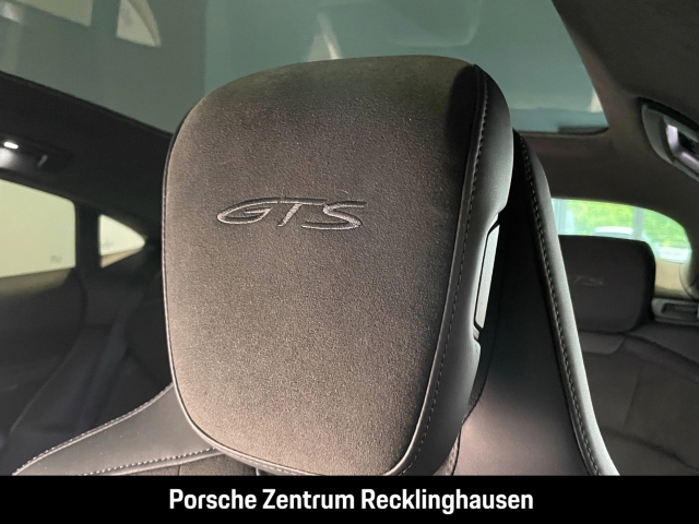 Porsche Taycan GTS Head-Up LED-Matrix Abstandstempomat