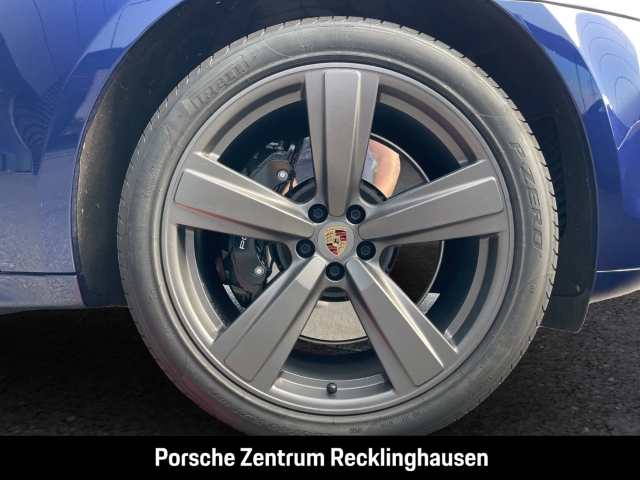 Porsche Macan GTS Surround-View Luftfederung Sportabgas