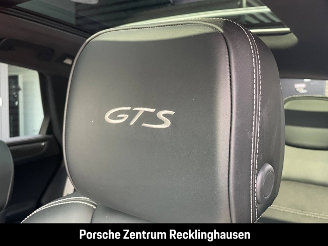 Porsche Macan GTS Surround-View Luftfederung Sportabgas
