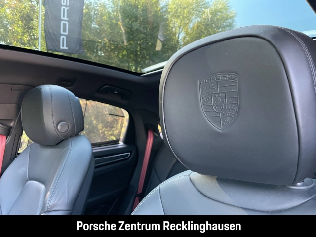 Porsche Cayenne Coupe Platinum Edition Hinterachslenkung