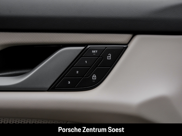 Porsche Taycan 4 Cross Turismo