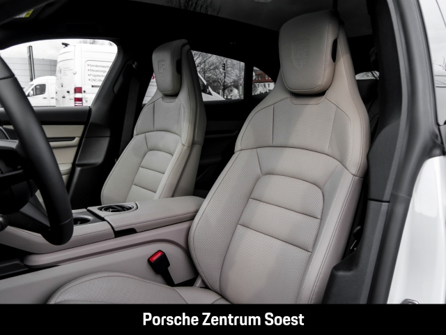 Porsche Taycan 4 Cross Turismo