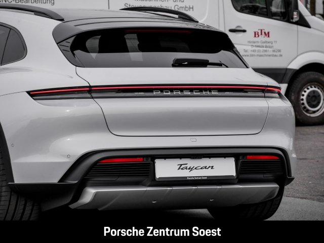 Porsche Taycan 4 Cross Turismo