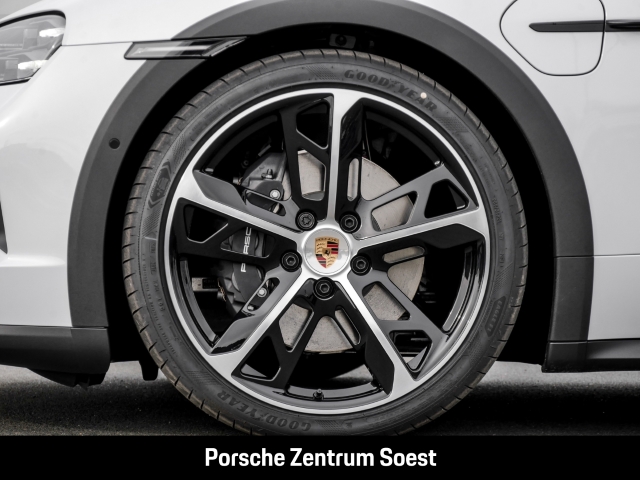 Porsche Taycan 4 Cross Turismo