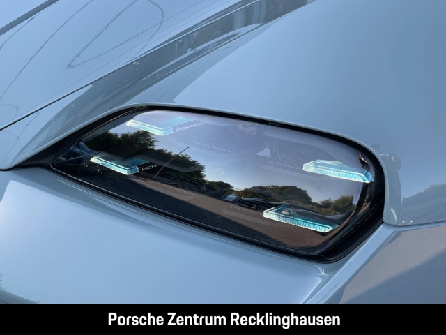 Porsche Taycan GTS Active-Ride InnoDrive HA-Lenkung