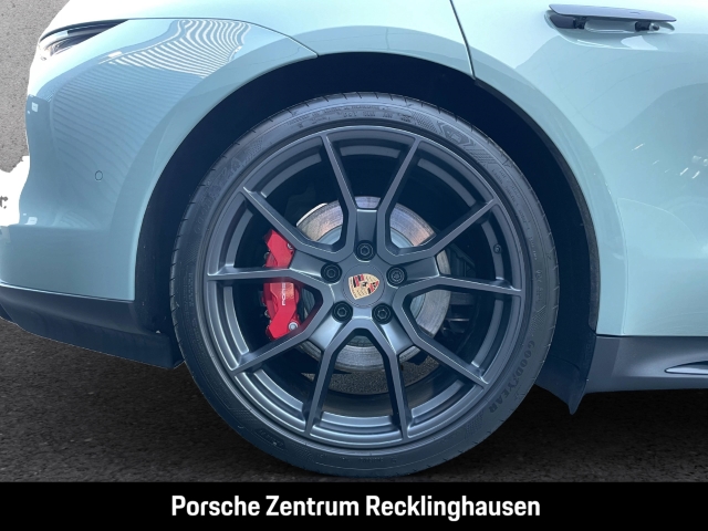 Porsche Taycan GTS Active-Ride InnoDrive HA-Lenkung