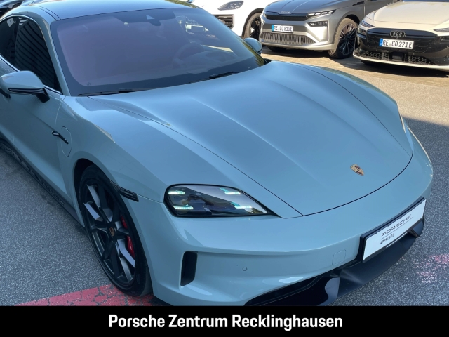 Porsche Taycan GTS Active-Ride InnoDrive HA-Lenkung
