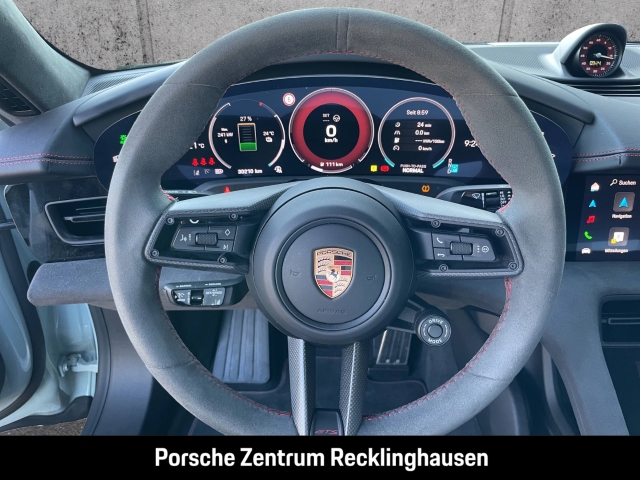 Porsche Taycan GTS Active-Ride InnoDrive HA-Lenkung