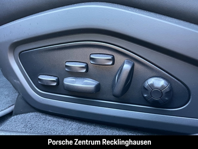 Porsche Taycan GTS Active-Ride InnoDrive HA-Lenkung
