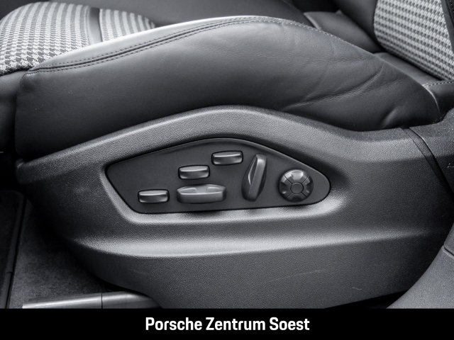 Porsche Cayenne GTS Coupe/22-Zoll/PDCC/Head-UP/BOSE