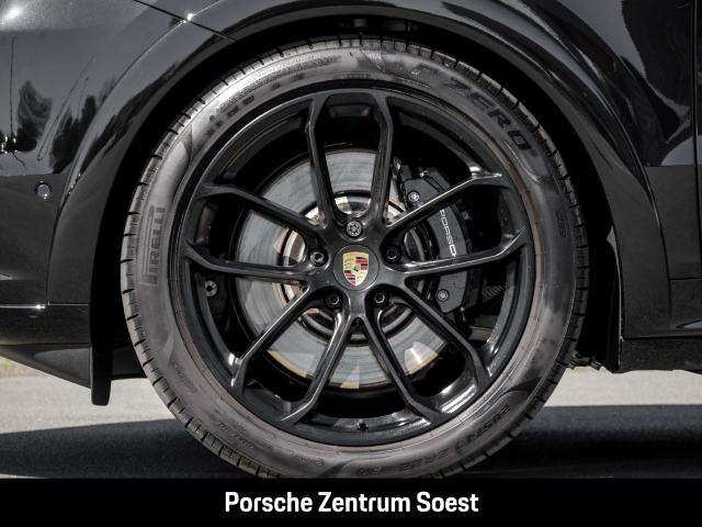 Porsche Cayenne GTS Coupe/22-Zoll/PDCC/Head-UP/BOSE