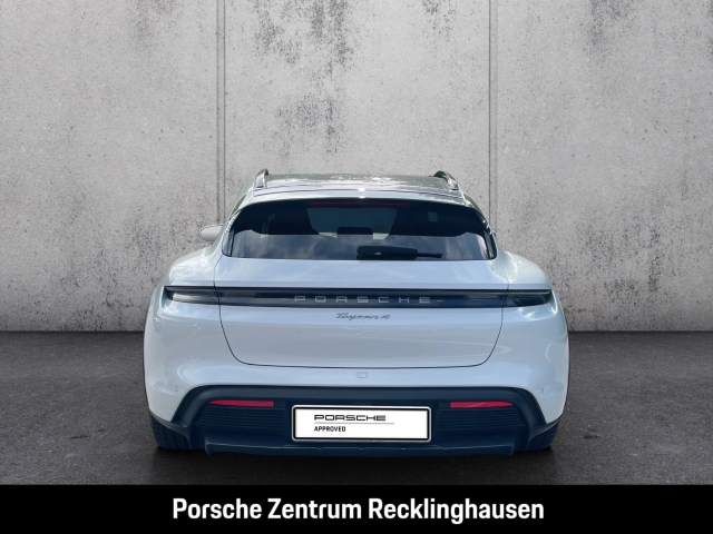Porsche Taycan 4 Cross Turismo