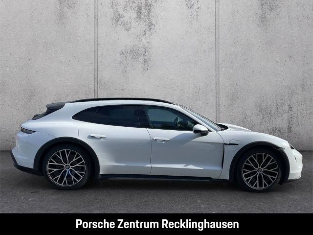 Porsche Taycan 4 Cross Turismo