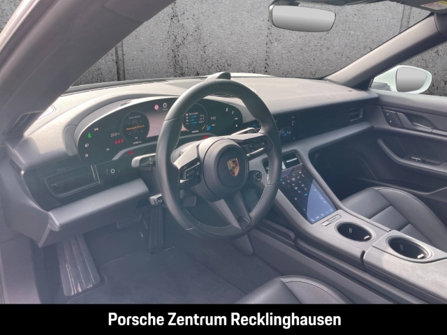 Porsche Taycan 4 Cross Turismo