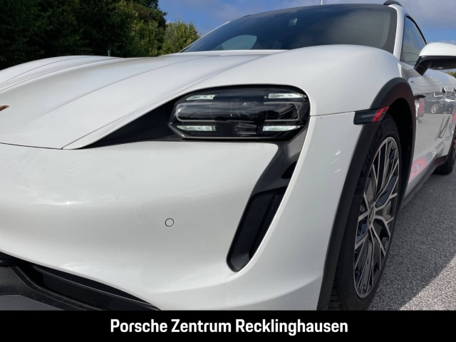 Porsche Taycan 4 Cross Turismo