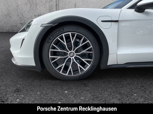 Porsche Taycan 4 Cross Turismo