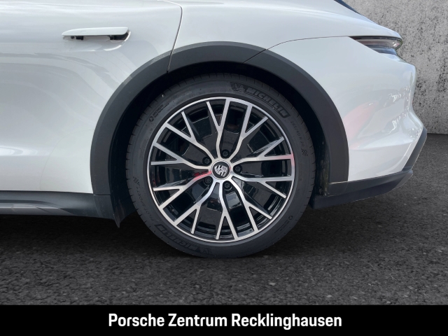 Porsche Taycan 4 Cross Turismo