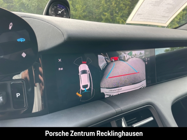 Porsche Taycan 4 Cross Turismo