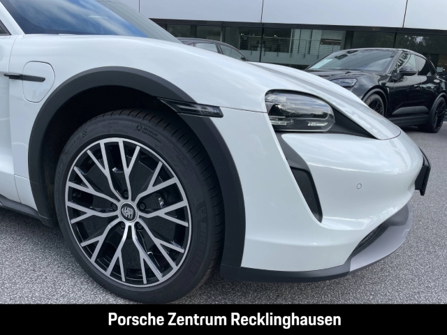 Porsche Taycan 4 Cross Turismo