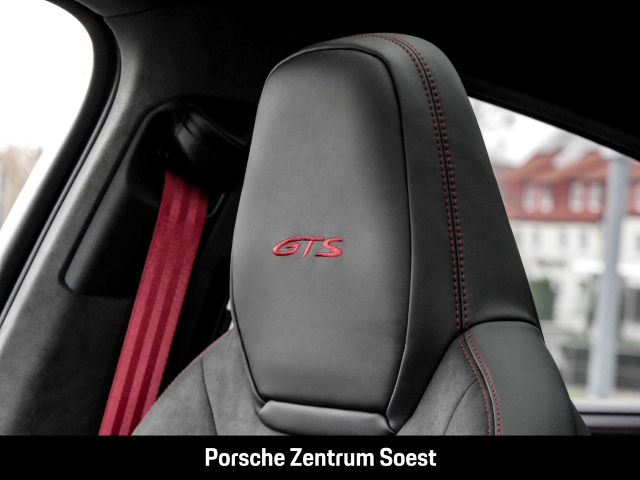 Porsche Cayenne GTS Coupe/22-Zoll/PDCC/Burmester