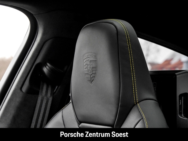 Porsche Cayenne GTS Coupe/22-Zoll/PCCB/Burmester