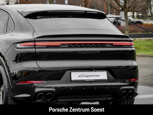 Porsche Cayenne GTS Coupe/22-Zoll/PCCB/Burmester