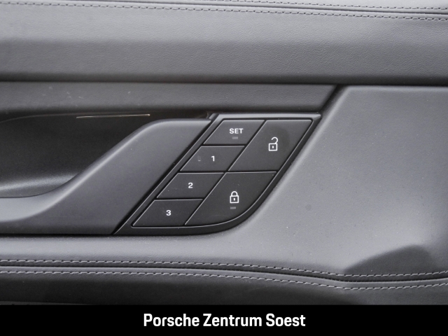 Porsche Taycan 4 Cross Turismo/Wärmepumpe/Sport-Chrono