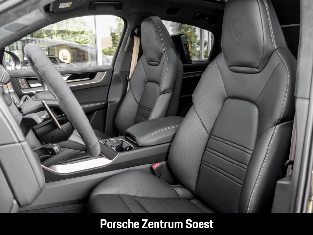 Porsche Cayenne GTS Coupe/Hinterachslenkung/Burmester