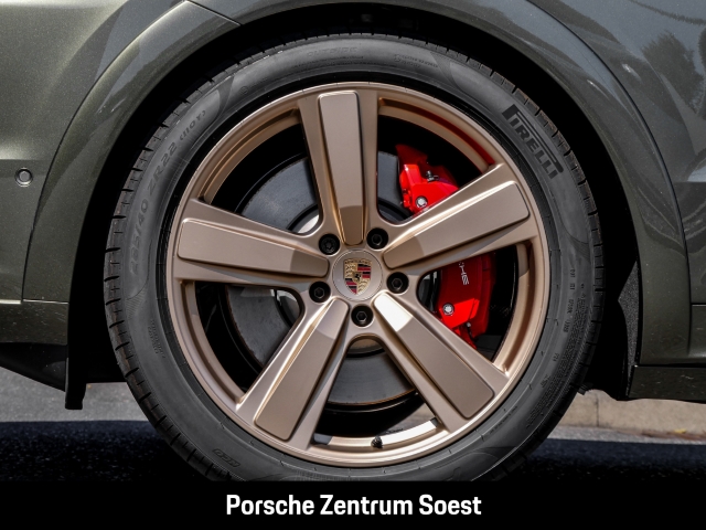 Porsche Cayenne GTS Coupe/Hinterachslenkung/Burmester