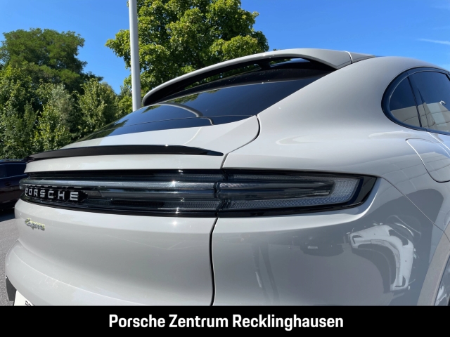 Porsche Cayenne E-Hybrid Coupe LED-Matrix Panoramadach