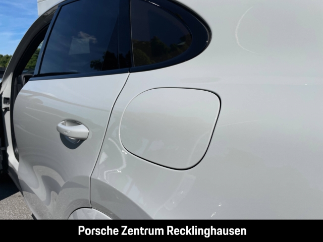 Porsche Cayenne E-Hybrid Coupe LED-Matrix Panoramadach