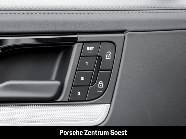 Porsche Cayenne E-Hybrid Coupe/22 Zoll/BOSE/PASM/